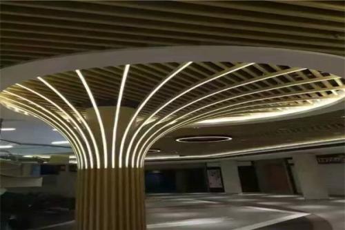 1543969121137451.jpg u=1242597293,3853130604&fm=26&gp=0.jpg